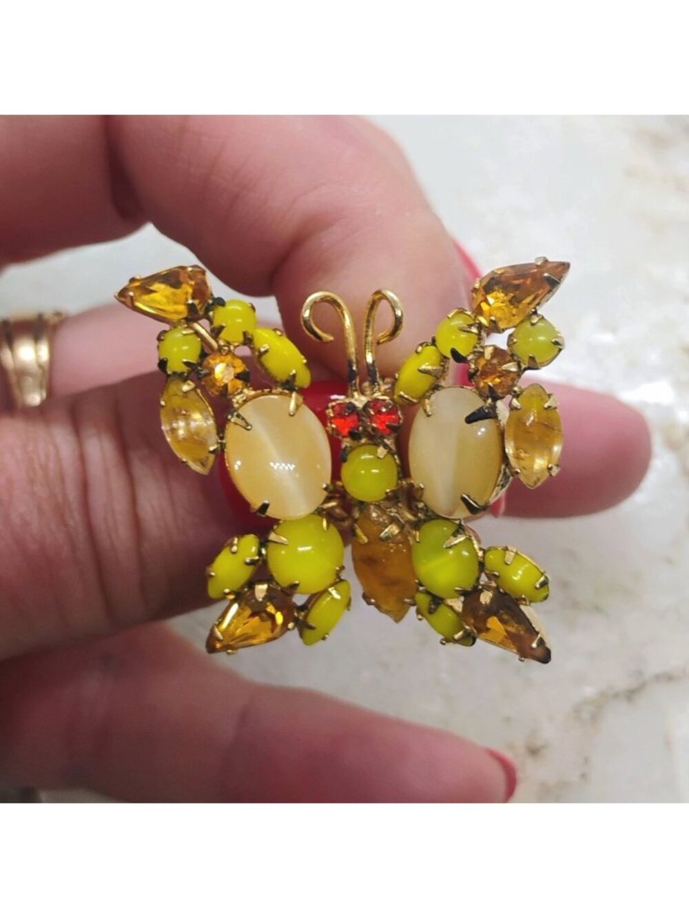 Vtg Unsigned Schreiner Butterfly Trembler Brooch Yellow Orange Rhinestone - Picture 3 of 6